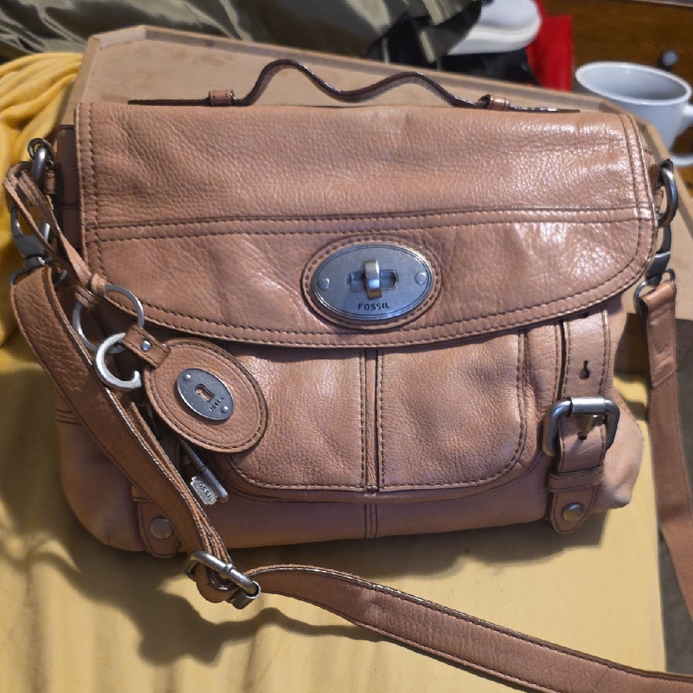 Fossil Maddox Light Brown Leather Crossbody Bag